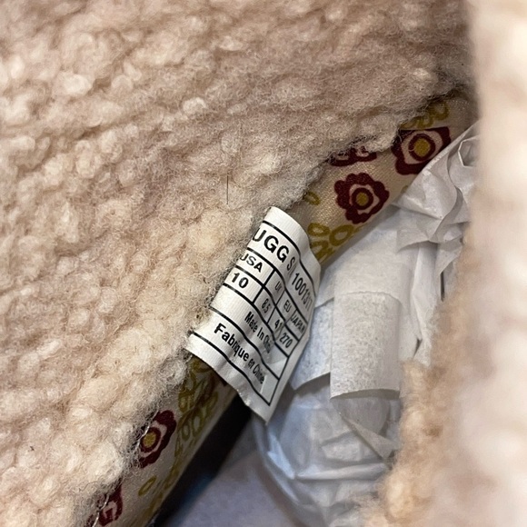 Ugg Carnegie Beige Nubuck Shearling Lined Wedge Boots Size 10 GUC - Picture 11 of 15